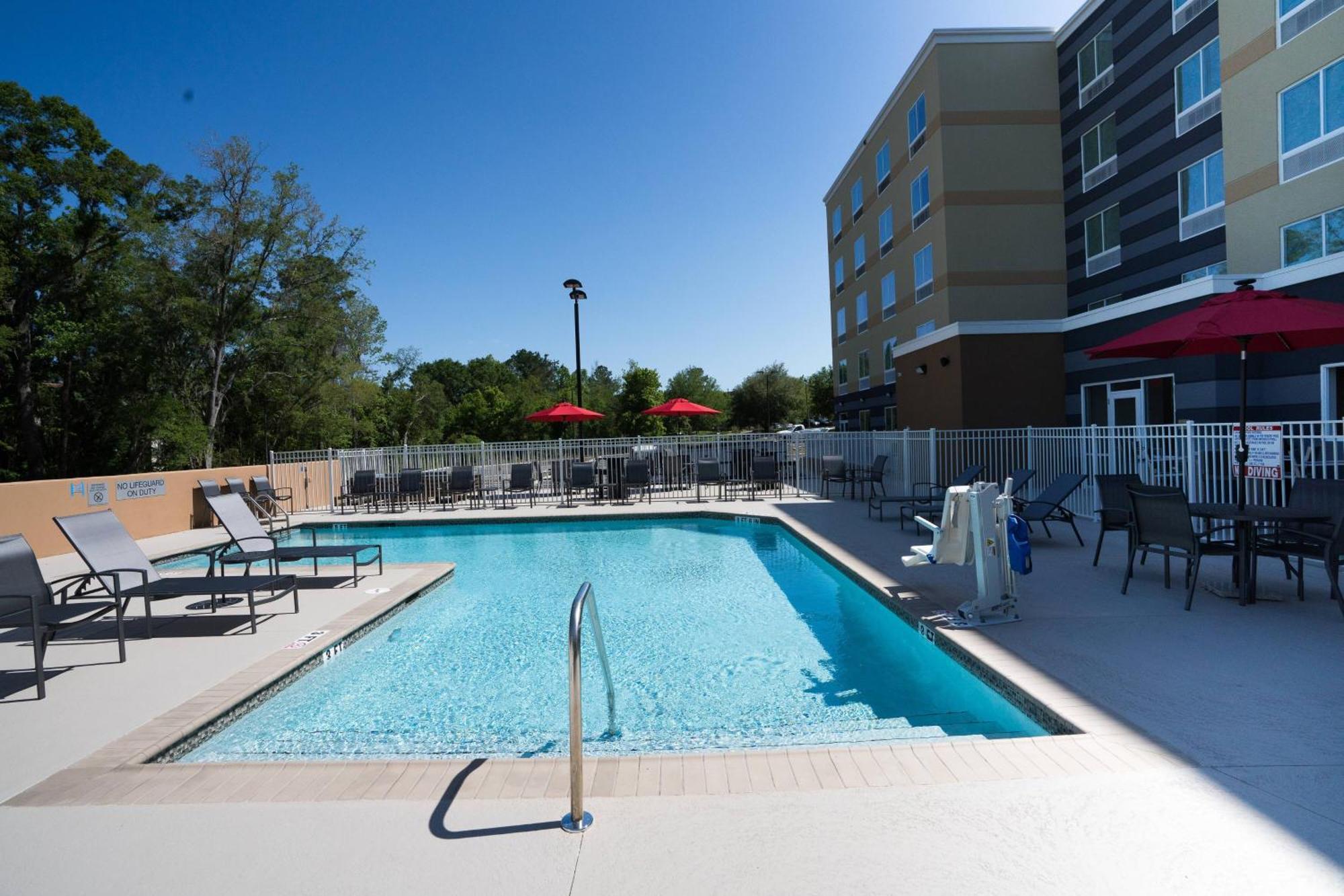 Fairfield Inn & Suites By Marriott Gainesville I-75 Exteriör bild